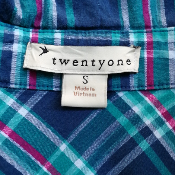 Forever 21 Blue Plaid Button Down - Picture 4 of 9